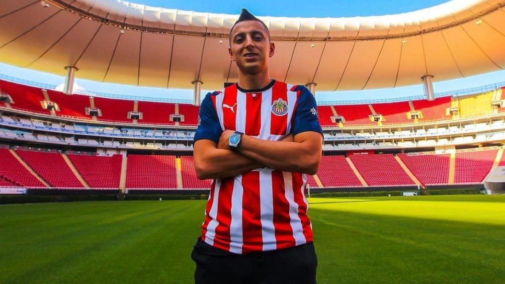 Chivas: Roberto Alvarado regresó a los entrenamientos con el Rebaño Sagrado tras lesión