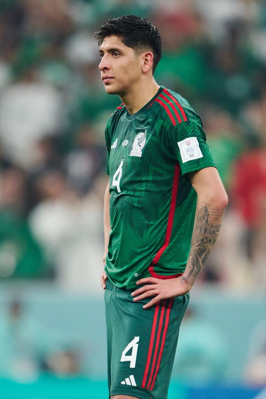 Edson Álvarez en un partido de la Selección Mexicana