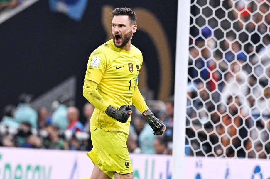 Hugo Lloris criticó formas del Dibu Martínez