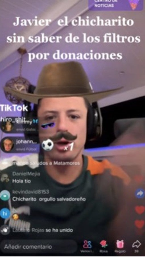 Chicharito en sus TikTok live