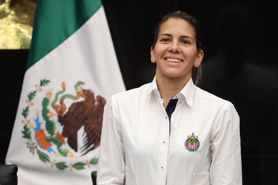 Alicia Cervantes en el Senado de la República