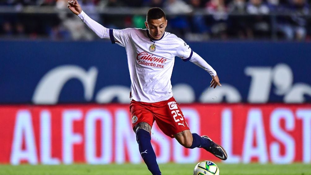 "El Piojo" también abandonó la cancha lesionado