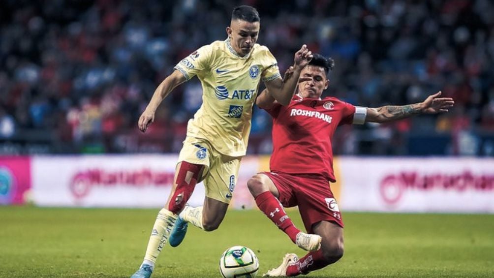 Fidalgo en el encuentro ante Toluca