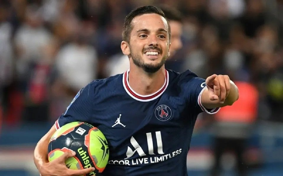 Pablo Sarabia festeja un gol con el PSG