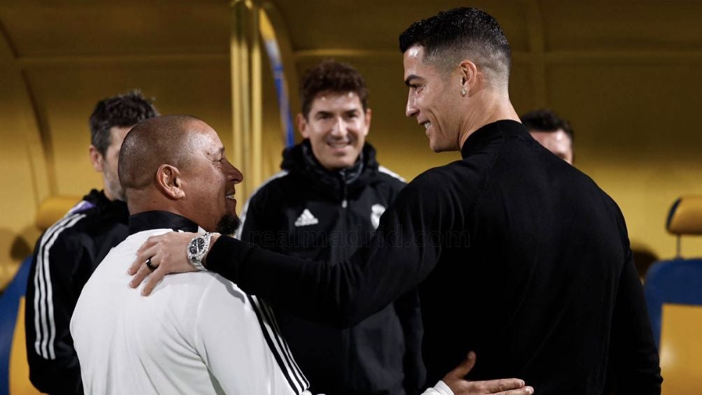 Cristiano Ronaldo junto a Roberto Carlos