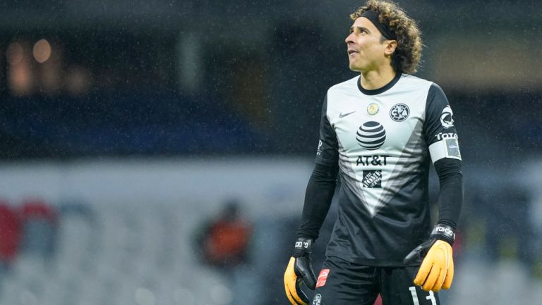 Memo Ochoa con el América