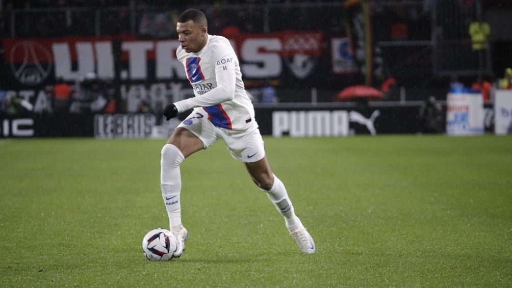 Kylian Mbappé en el duelo ante el Rennes