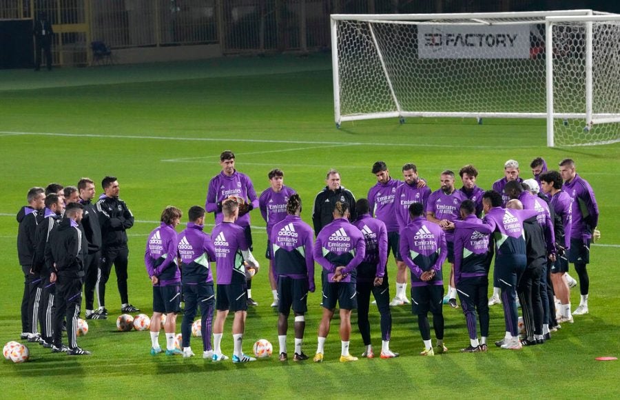 Los del Madrid en charla técnica