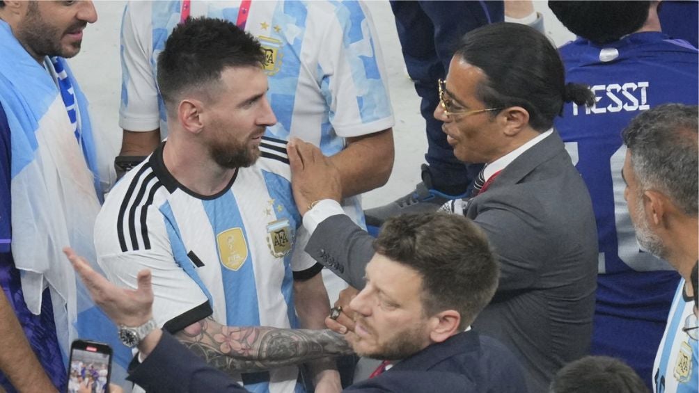 Salt Bae durante los festejos de Argentina en la Final de Qatar 2022