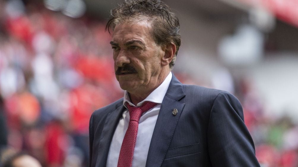 La Volpe en su etapa como DT de Toluca