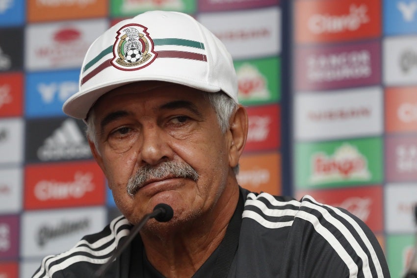 Tuca Ferretti como DT interino de México