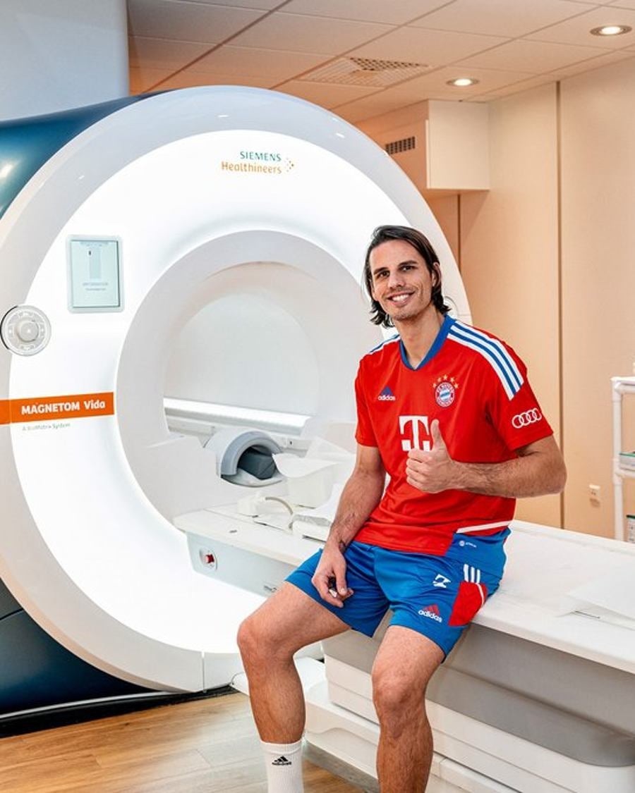 Yann Sommer en sus exámenes médicos