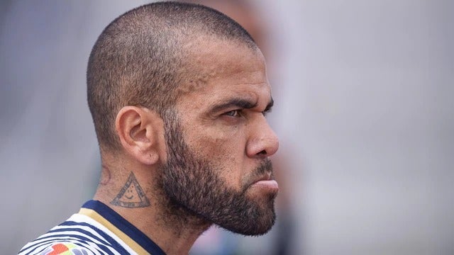 Dani Alves con Pumas