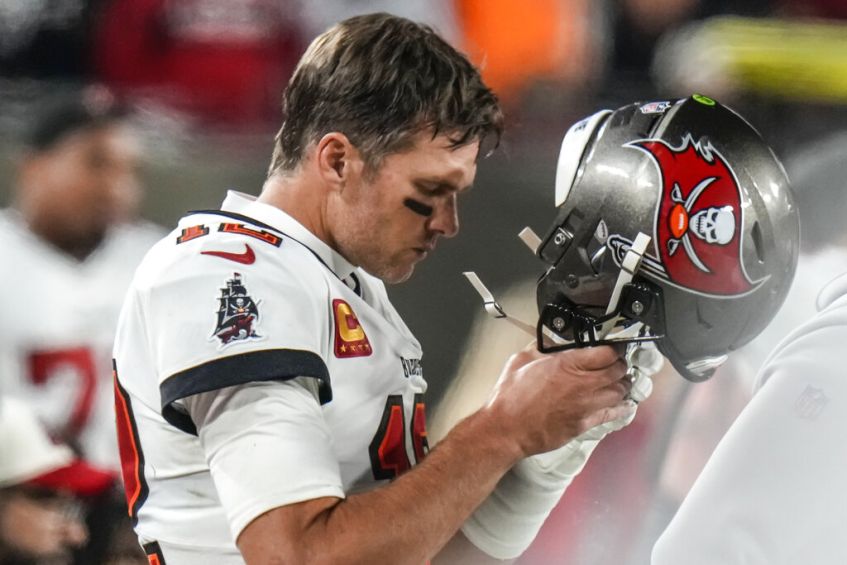 Compañeros de Tom Brady ven fuera de los Bucs al GOAT