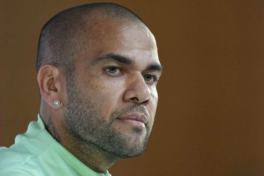 Dani Alves, fuera de Pumas