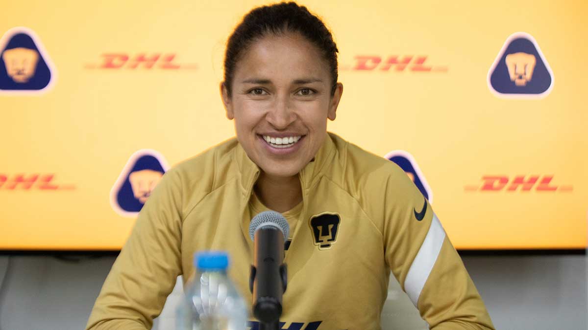 Dirce Delgado en conferencia de prensa