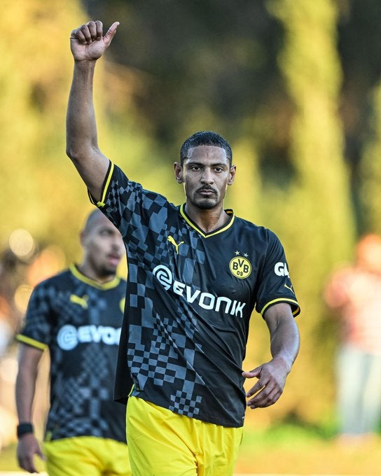 Haller ya jugó un amistoso con el BVB