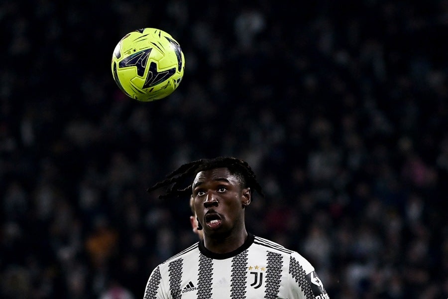 Moise Kean jugando con la Juventus