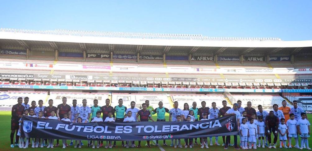 Atlas y Querétaro comparten mensaje de paz: "El futbol es tolerancia"