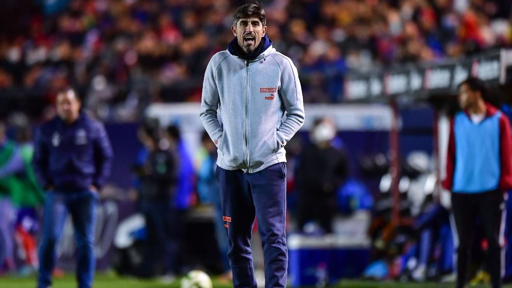 Veljko Paunovic, técnico de las Chivas Rayadas del Guadalajara