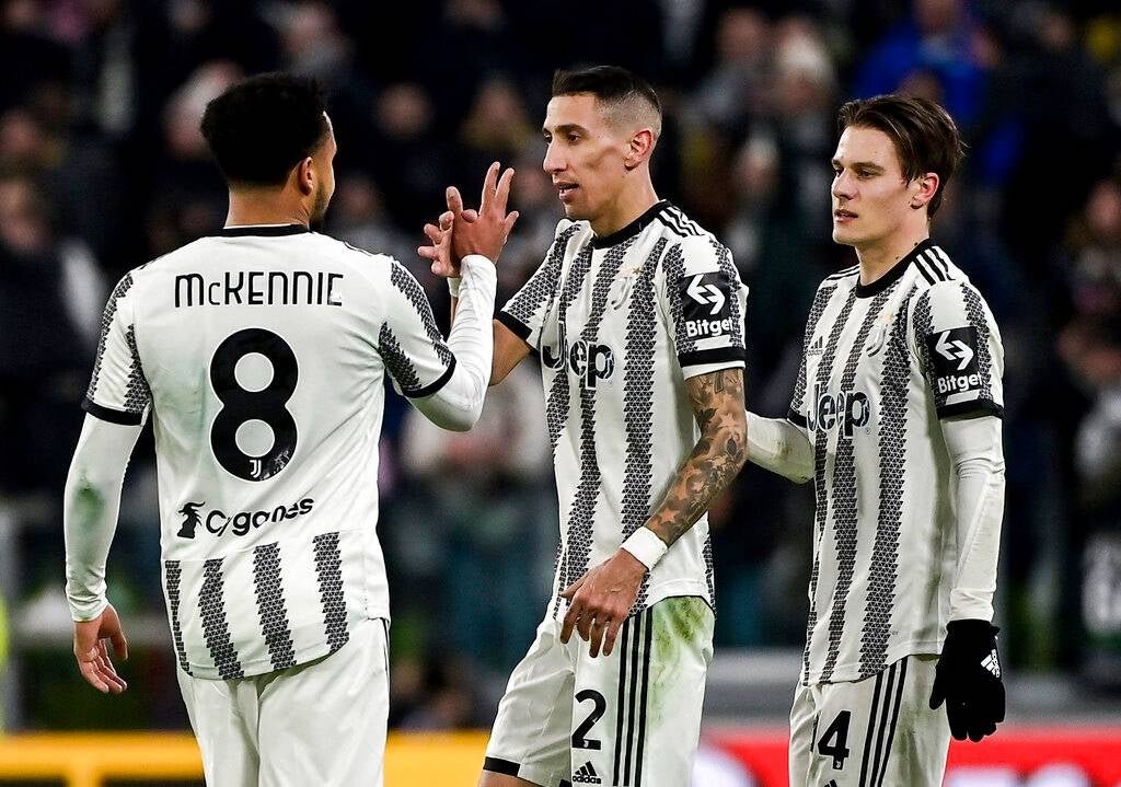 Weston McKennie celebra un gol con la Juventus