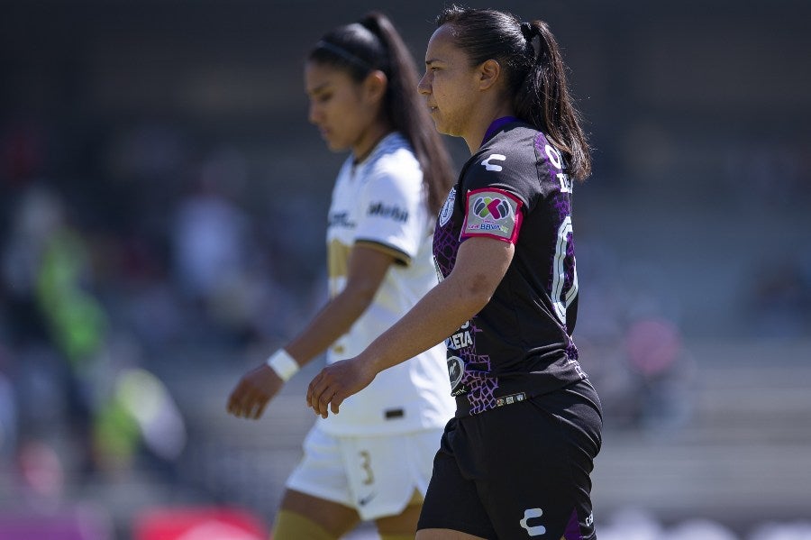 Charlyn en partido contra Pumas Femenil