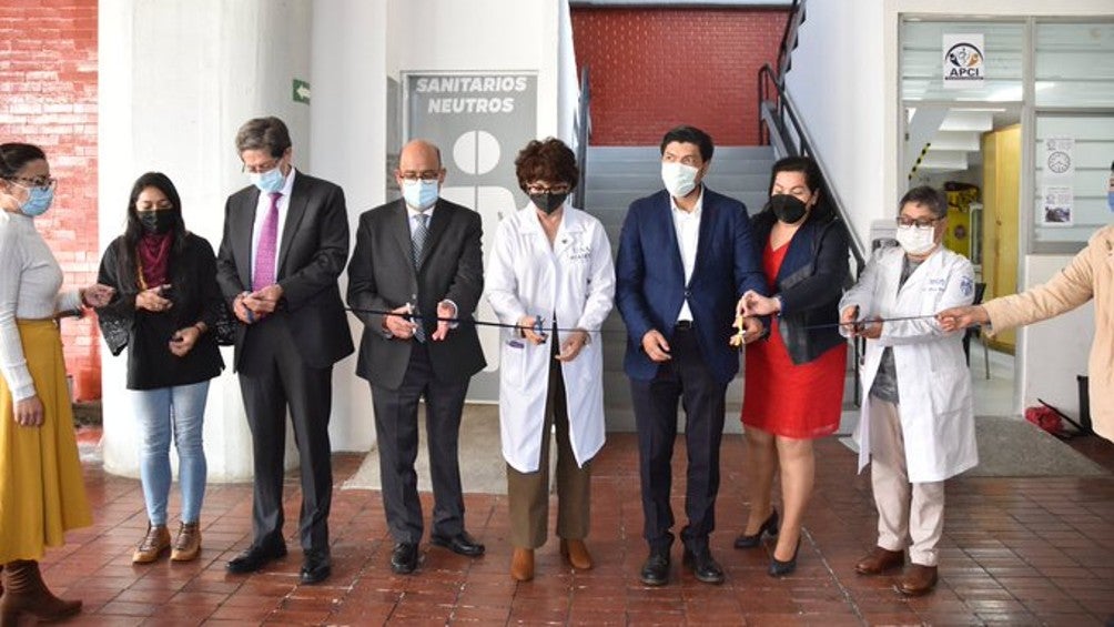  UNAM: Inauguran los primeros baños neutros en la Facultad de Medicina