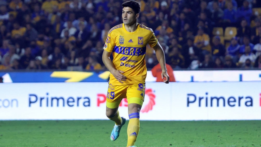 Nico Ibáñez jugando con Tigres