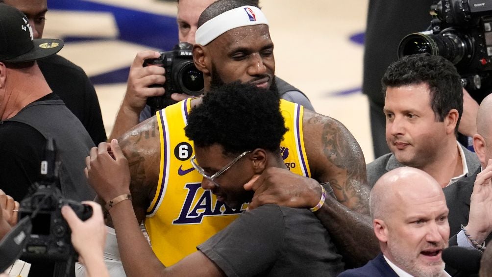 LeBron rebasó el récord de Kareem Abdul-Jabbar