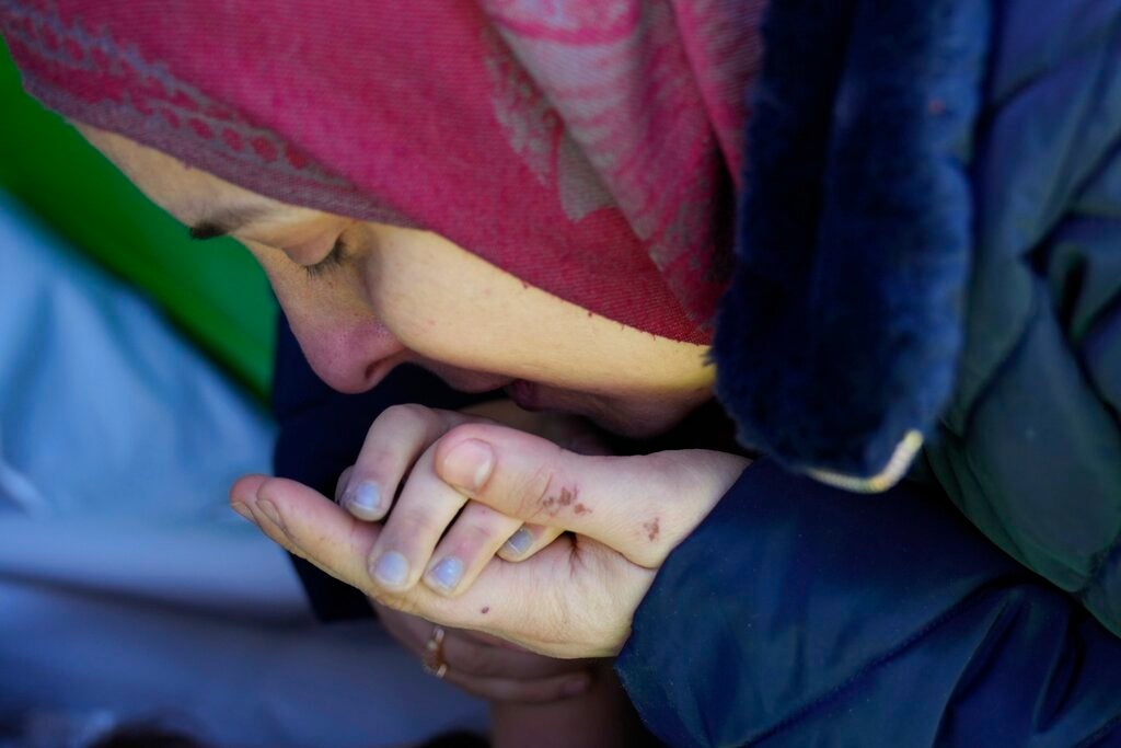 Las personas no pierden la esperanza de encontrar familiares con vida