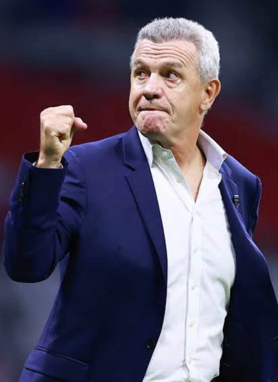 Javier 'Vasco' Aguirre en el Estadio Azteca