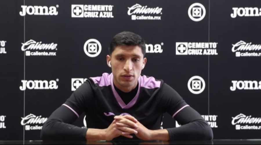 Jordan Silva en conferencia de prensa