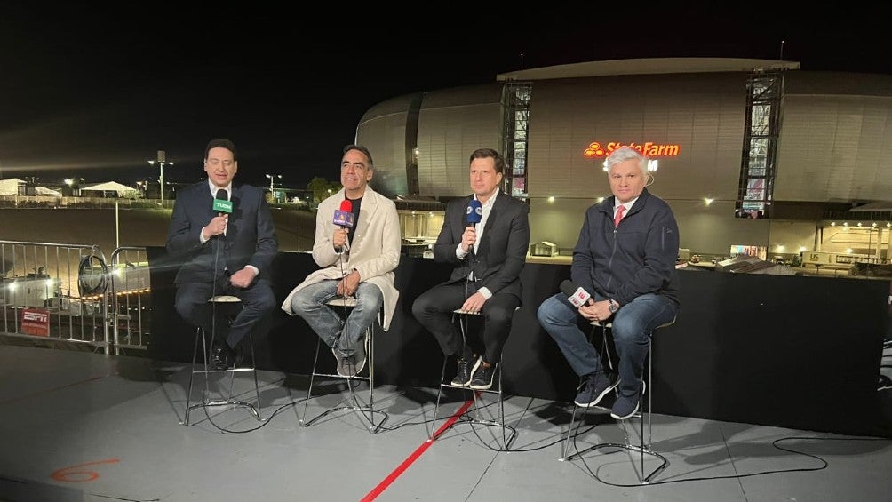 El equipo de tu noticiero #TelemundoNuevaInglaterra comparte la emoción del Super  Bowl. ¡No te pierdas el #SuperBowlLVI 