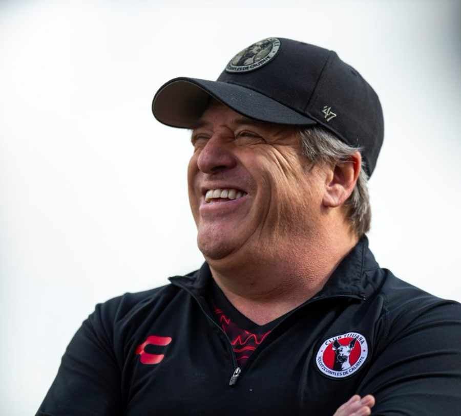 Miguel Herrera entrenando con Xolos