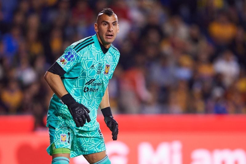 Nahuel Guzmán con Tigres