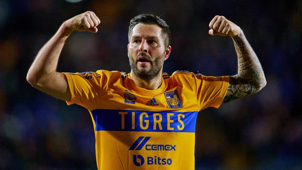 Gignac le marcó doblete a Pumas