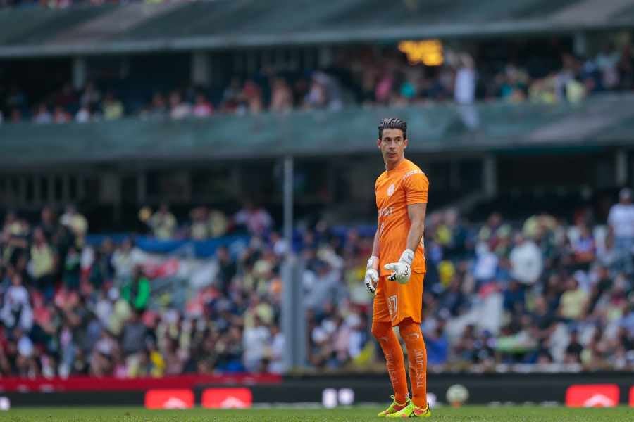 Óscar Jiménez en el partido ante Necaxa