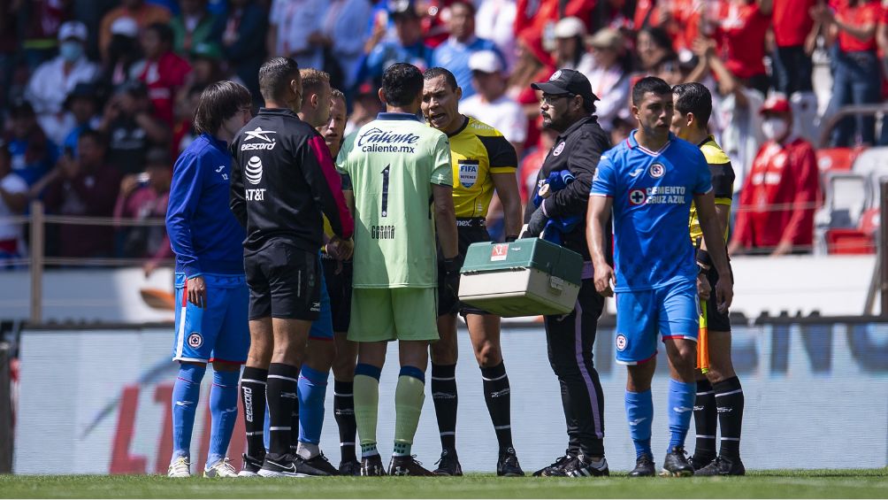 Momento de la expulsión de Corona