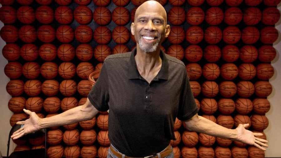 Kareem Abdul Jabbar en evento de NBA