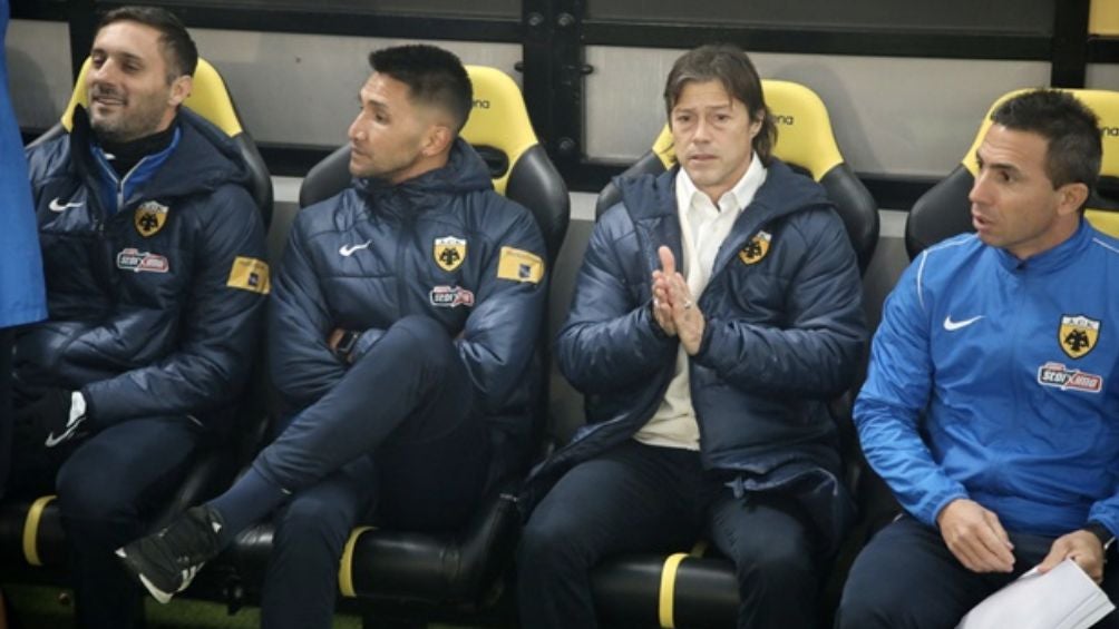 El entrenador argentino podría ser campeón del futbol griego