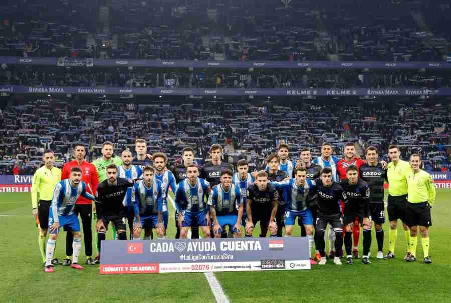 Real Sociedad y Espanyol se unieron para tomarse juntos una foto