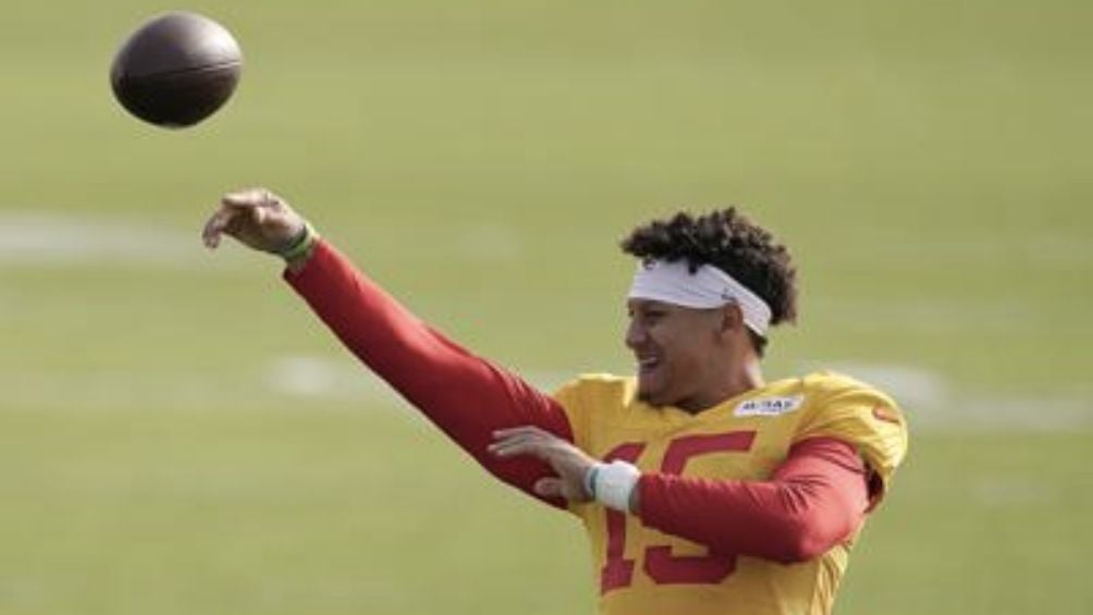 Mahomes en un entrenamiento con los Chiefs