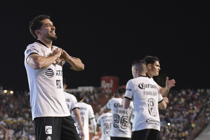 Henry celebra en el Alfonso Lastras