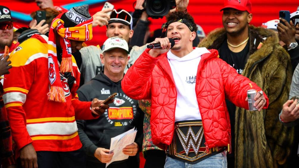 Patrick Mahomes comandó el desfile del Campeón