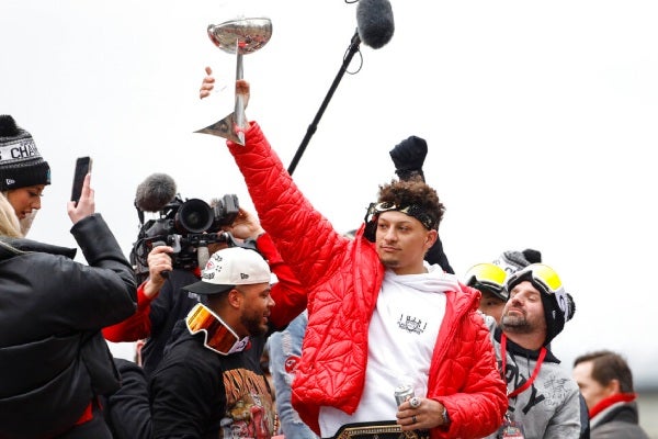 Mahomes en festejo por el Super Bowl 