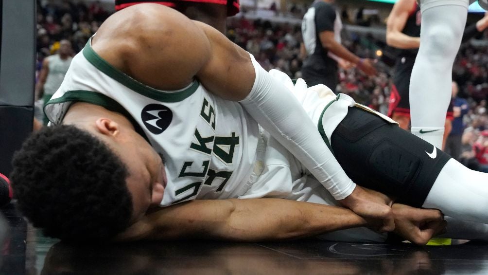 Antetokounmpo lesionado