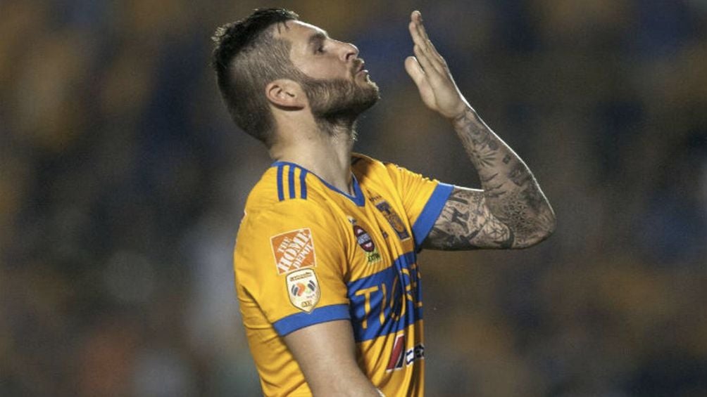 Gignac celebrando gol con Tigres