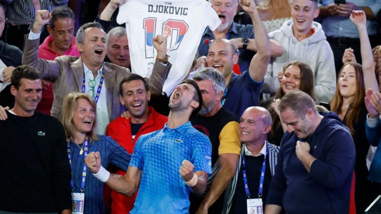 Novak Djokovic celebra su título en Australia