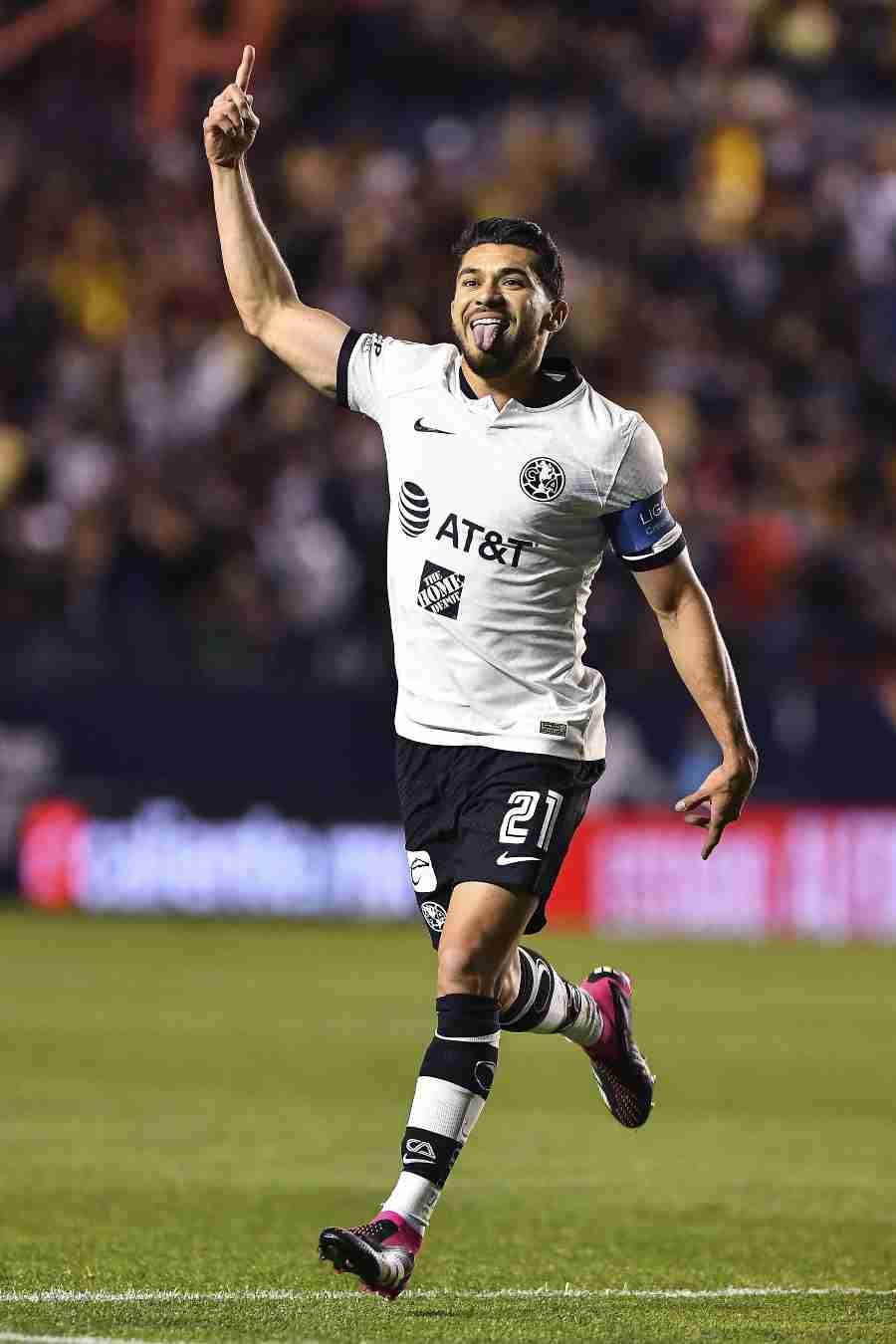 Henry Martín en el partido contra Atlético San Luis