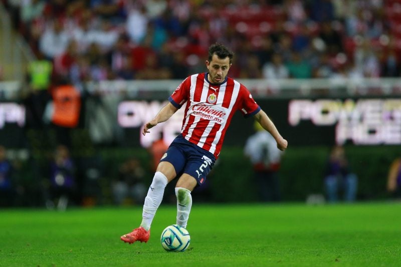 Alan Mozo en partido con Chivas